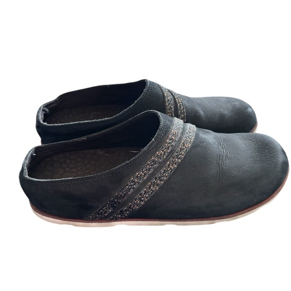 Chaco Women's Performance Harper Slide Black Nubuck Leather Sz 8 Skid Resistant - Picture 2 of 5